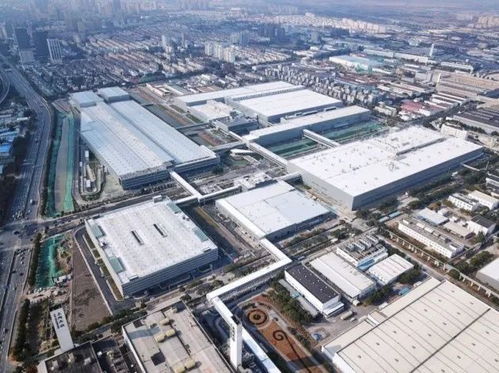 新能源汽車(chē)晚報(bào) 特斯拉遭美機(jī)構(gòu)調(diào)查幽靈剎車(chē)，五菱宏光S衍生車(chē)瞄準(zhǔn)物流市場(chǎng)